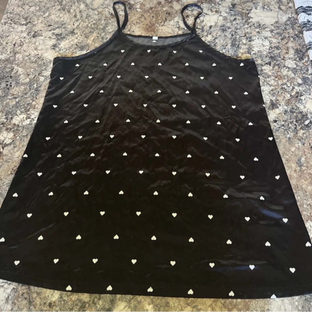 Black Heart Print Women's Pajama Top
